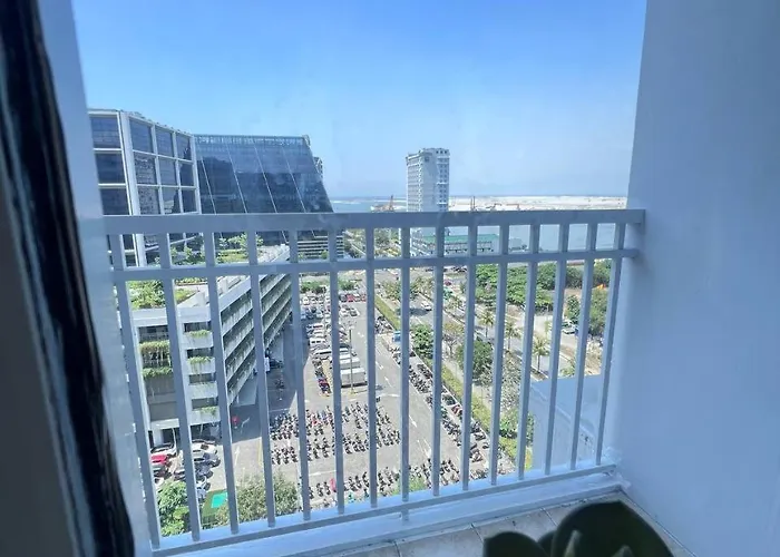 Unistay Shore Res W Bal Bay View Nr Moa *