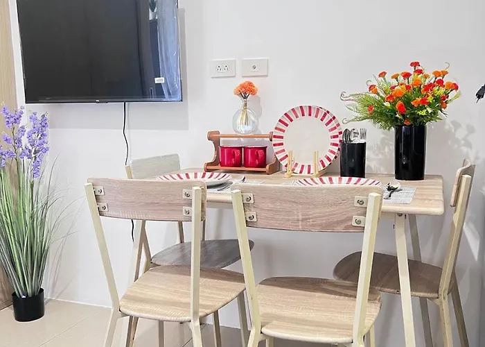 Unistay Shore Res W Bal Bay View Nr Moa * Manila