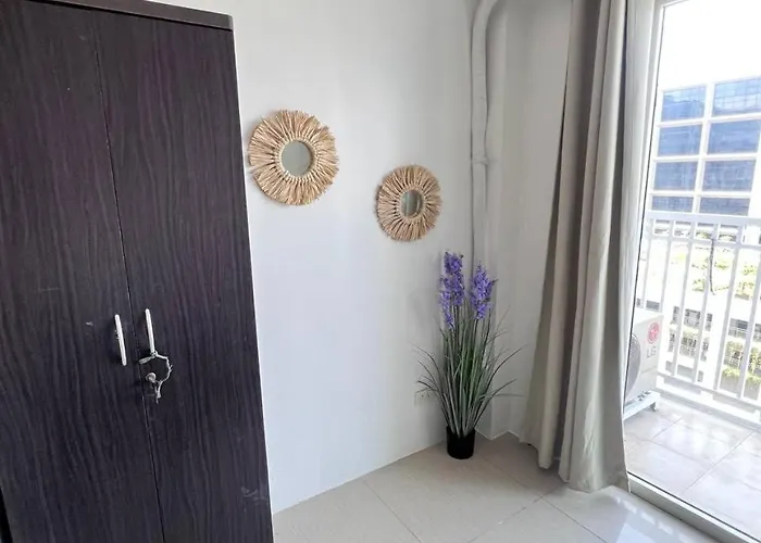 Apartment Unistay Shore Res W Bal Bay View Nr Moa