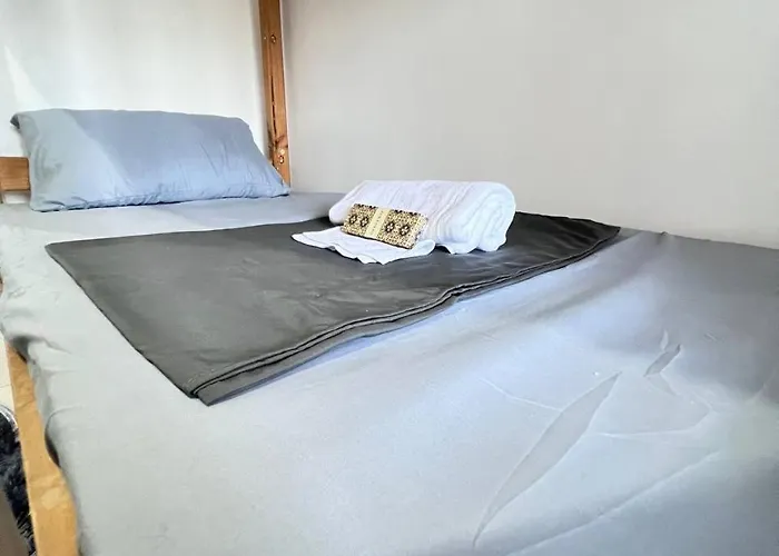Apartment Unistay Shore Res W Bal Bay View Nr Moa Manila