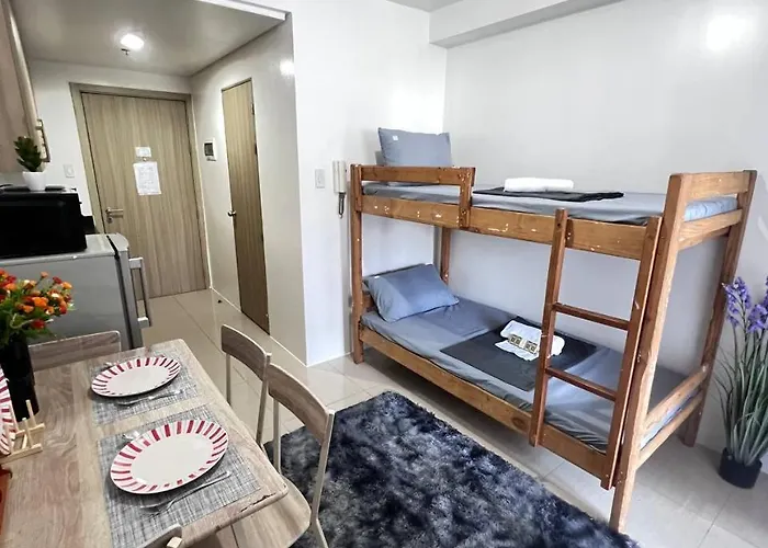 Unistay Shore Res W Bal Bay View Nr Moa Apartment