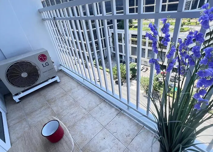 Apartment Unistay Shore Res W Bal Bay View Nr Moa